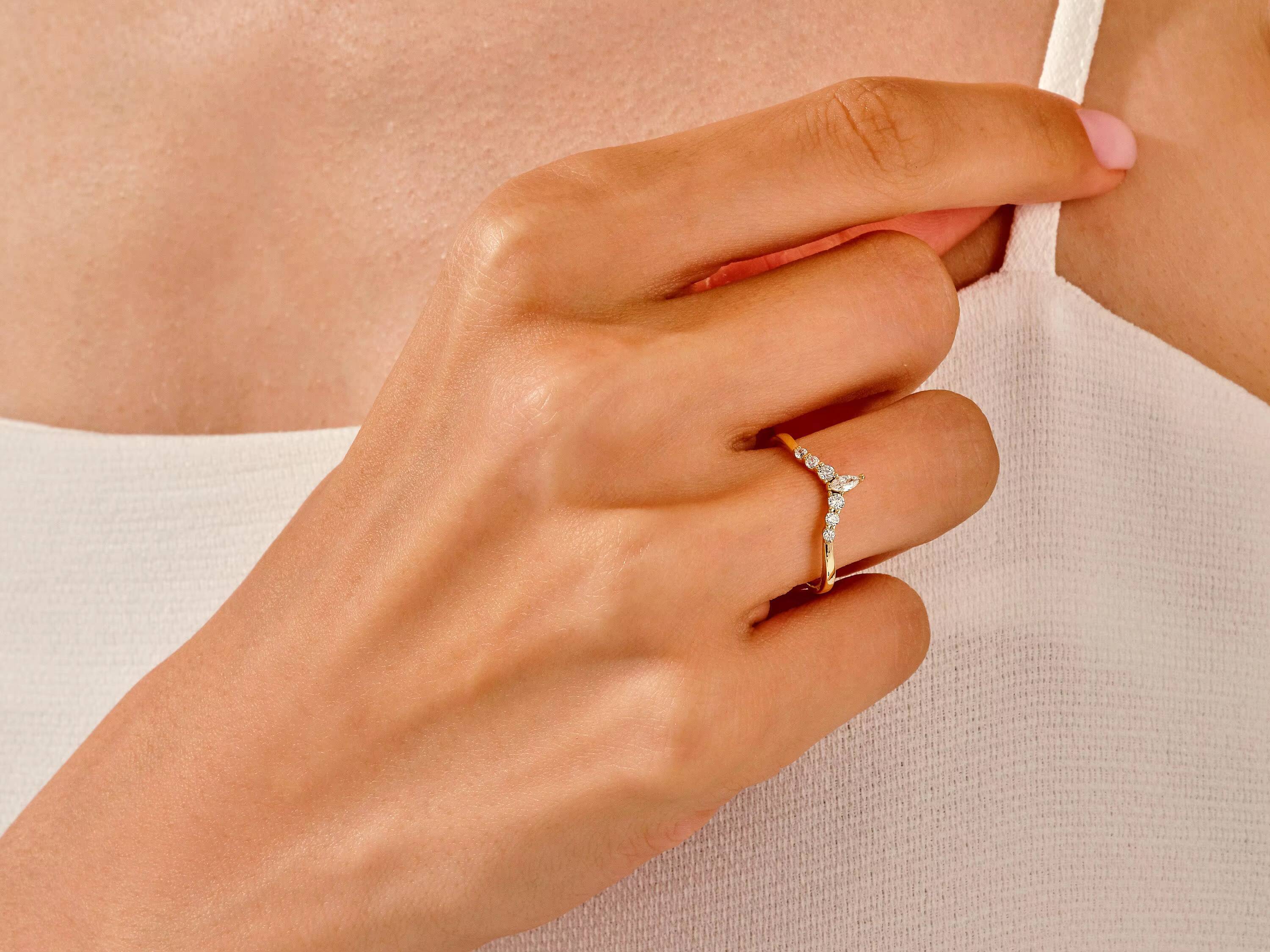 Vintage Diamond Wedding Band Set 14k Gold Curved Accents Diamond Engagement Ring Round Cluster Wedding Ring