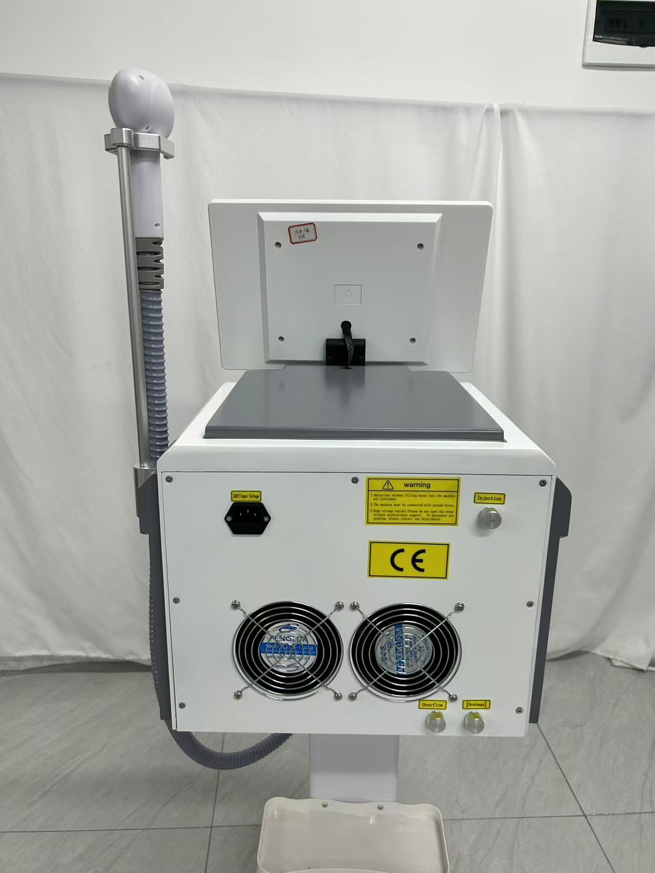 Professional 808nm Diode Laser Hair Removal Device With Cooling Technology Ice Tip Painless Treatment For Women and Men Body Face