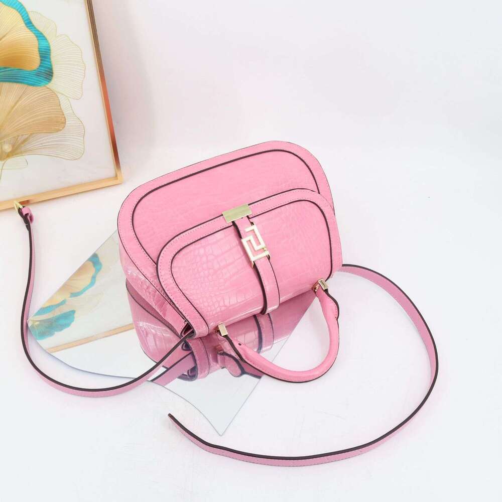 Newest Fashion Designer Shoulder Bag for Women - 2025 Crocodile Pattern Handbag with Premium Texture & Modern Appeal