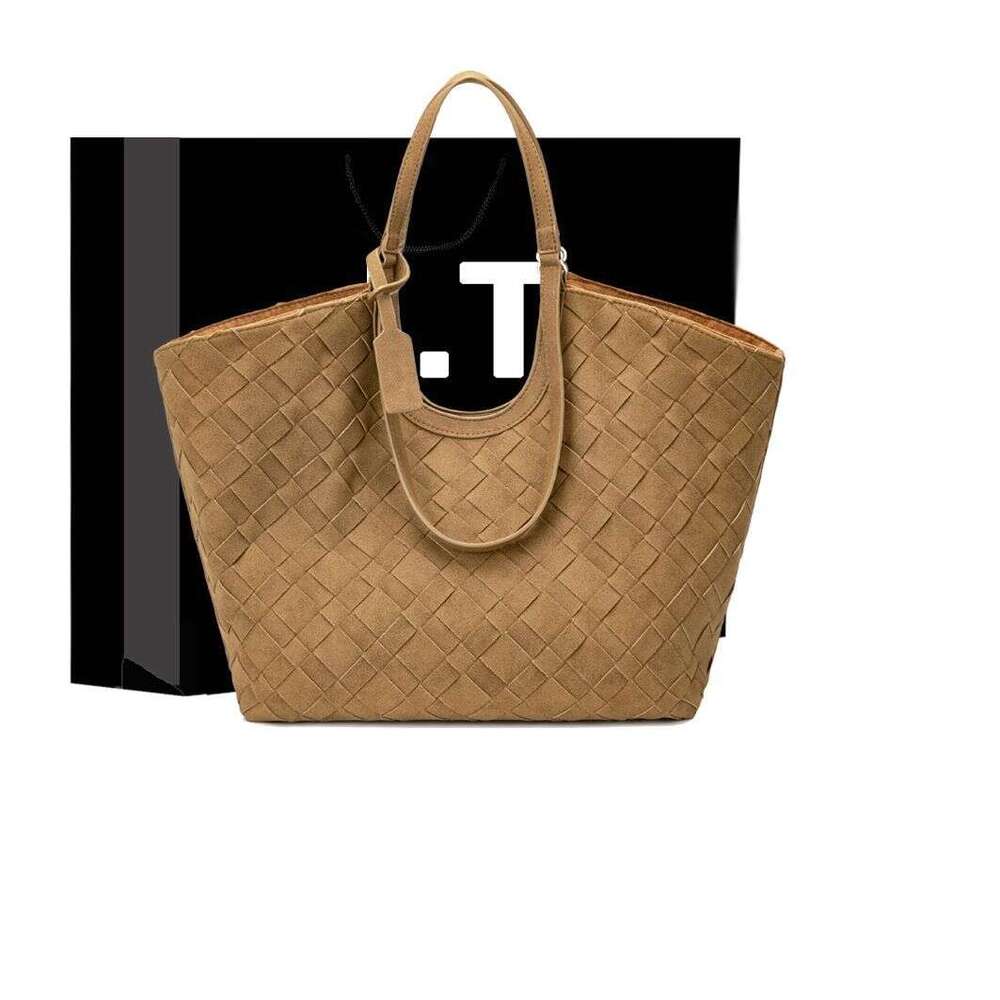 Designer Bag Tote Bag Shoulder Bag Autumn New Woven Handheld Tote For Women Niche Fashion Commuter Large Capacity Shoulder Underarm Bag