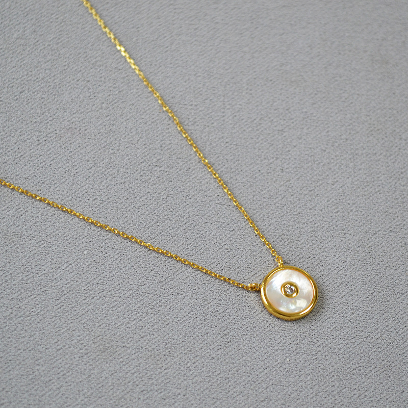 Gold necklace 18K gold-plated coin button pendant necklace fashionable and luxurious collarbone chain Valentine's Day gift heart necklace Designe