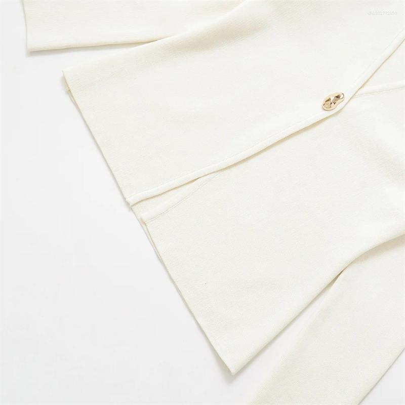 Women's Jackets European And American Style Gold Button Decoration V-neck Long Sleeved Simple Knitted Jacket