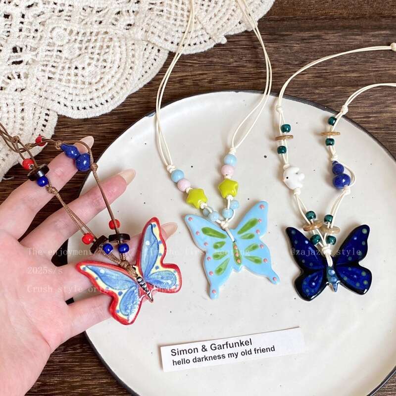 Ceramic butterfly bead pendant necklace with unique ethnic style accessories made of resin material