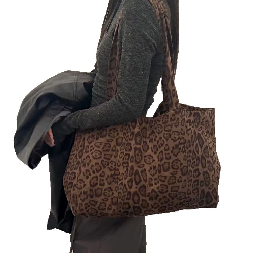 Designer's new suede leopard print handbag fashionable autumn and winter thick large capacity women's bag