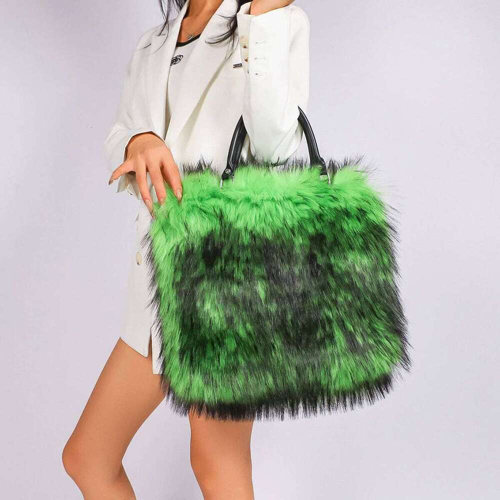 Large Plush Tote Faux Fur Shoulder Bag Winter Fluffy Designer Handbags Warm Soft Crossbody Bags For Women Shopper Purses