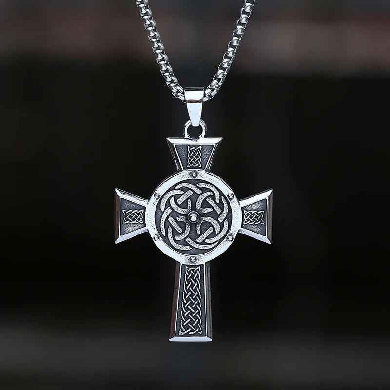 Viking Witch Celtic Cross With Knot Pendant Necklace Rune 316L Stainless Steel Men Chain Odin Gothic Amulet Jewelry Gifts 251020