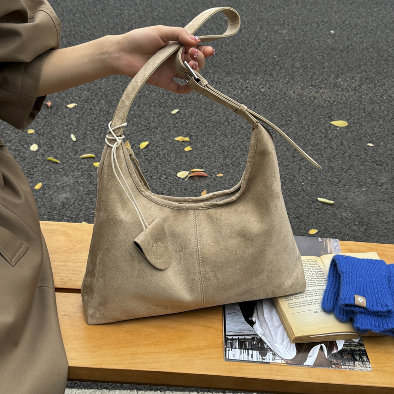 Free shipping designer bag Autumn and Winter Suede Tote Bag New Commuting Large Capacity Shoulder Bag Versatile Casual Crossbody Bag