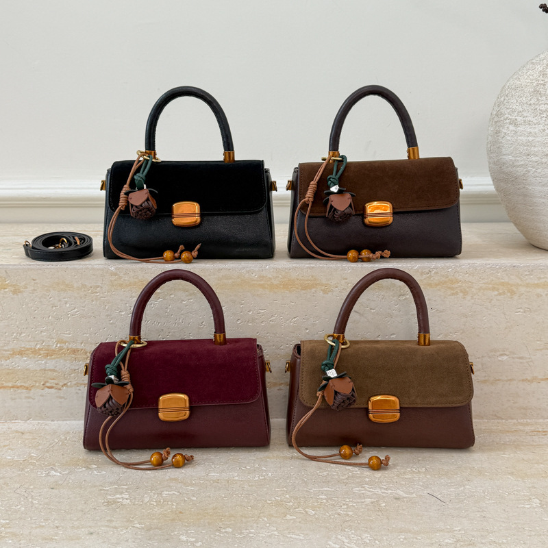 Free shipping designer bag Autumn and Winter New High-End Versatile Handbag for Women Commuting Single Shoulder Crossbody Small Square Bag