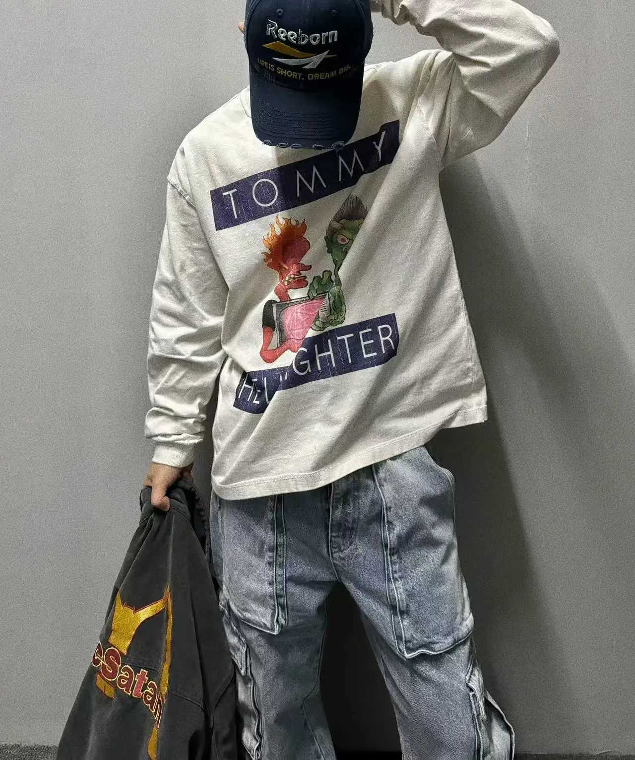 Trendy Cotton New Style Vintage Devil Fivepointed Star Print Mens Long Sleeves Round Collar Sweatshirt High Quality Oversize W251027