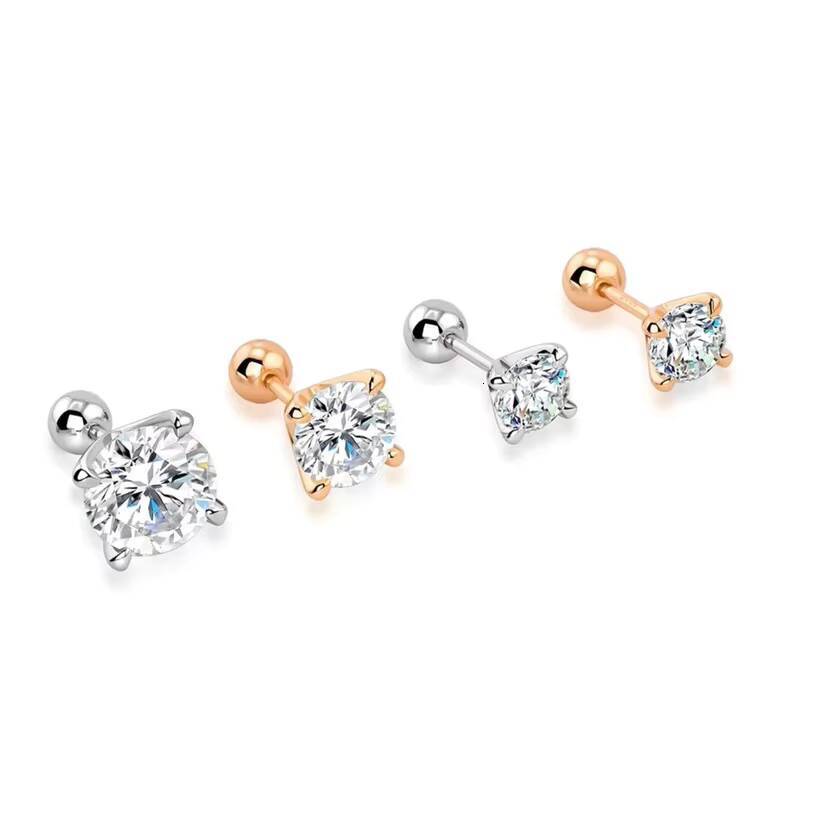 Luxury Jewelry 18K Gold Plated 925 Silver Earrings Cow Head Four Claw Diamond Moissanite Stud Earrings for Women