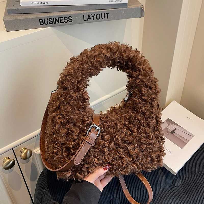 2025 Winter Warm Lamb Wool Handbag Fashion Clutch Bag For Women Coffee Khaki Soft Plush Tote Versatile Shoulder Crossbody Bag Y251027