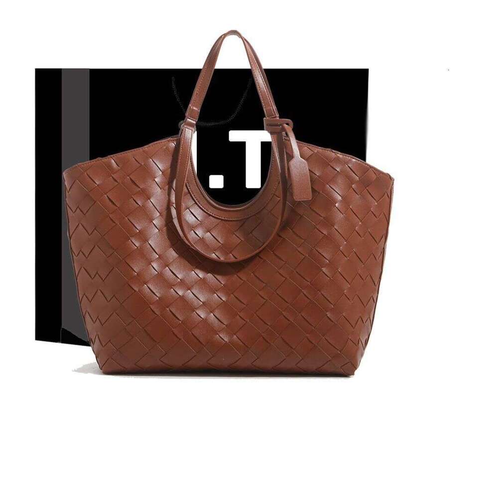 Designer Bag Tote Bag Shoulder Bag Autumn New Woven Handheld Tote For Women Niche Fashion Commuter Large Capacity Shoulder Underarm Bag