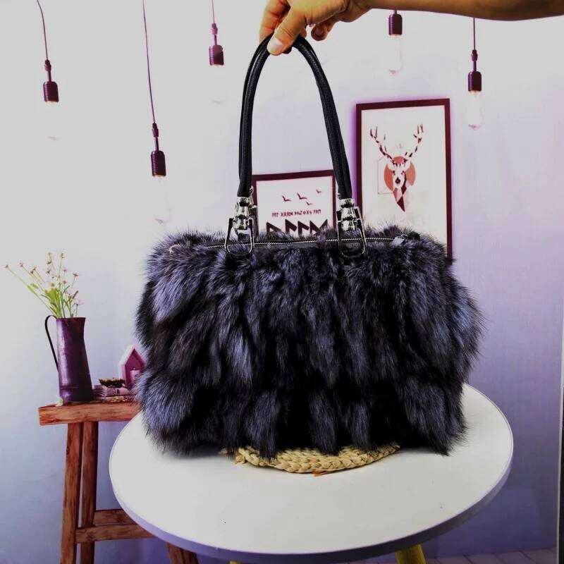 Designer Luxury Korean Version Genuine Natural Fox Fur Women Clutch Purses Evening Party Winter Chain Shoulder Bag
