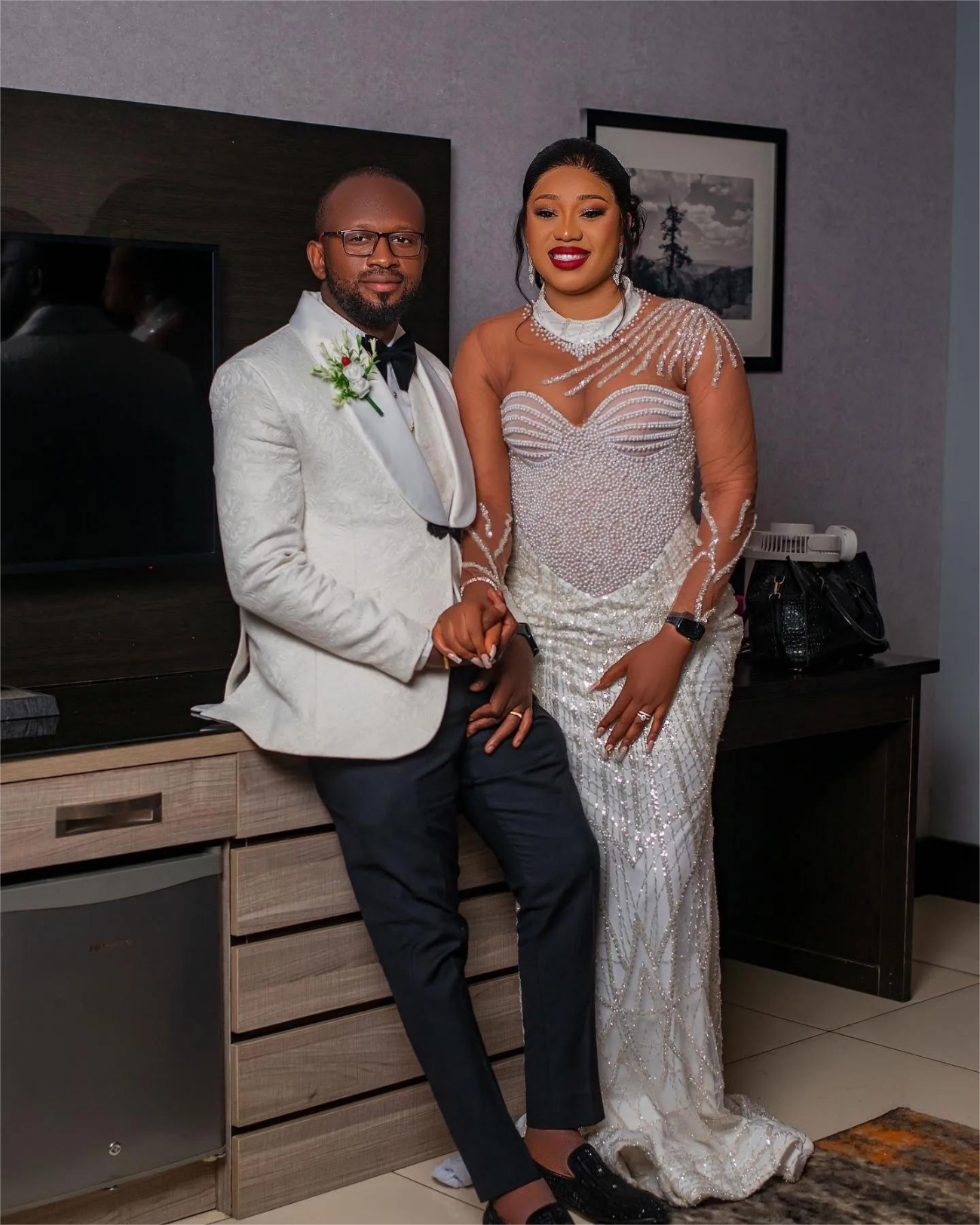 Aso Ebi Mermaid Wedding Dress in Ivory with Pearls Sequined Lace Sheer Neck and Sexy Style