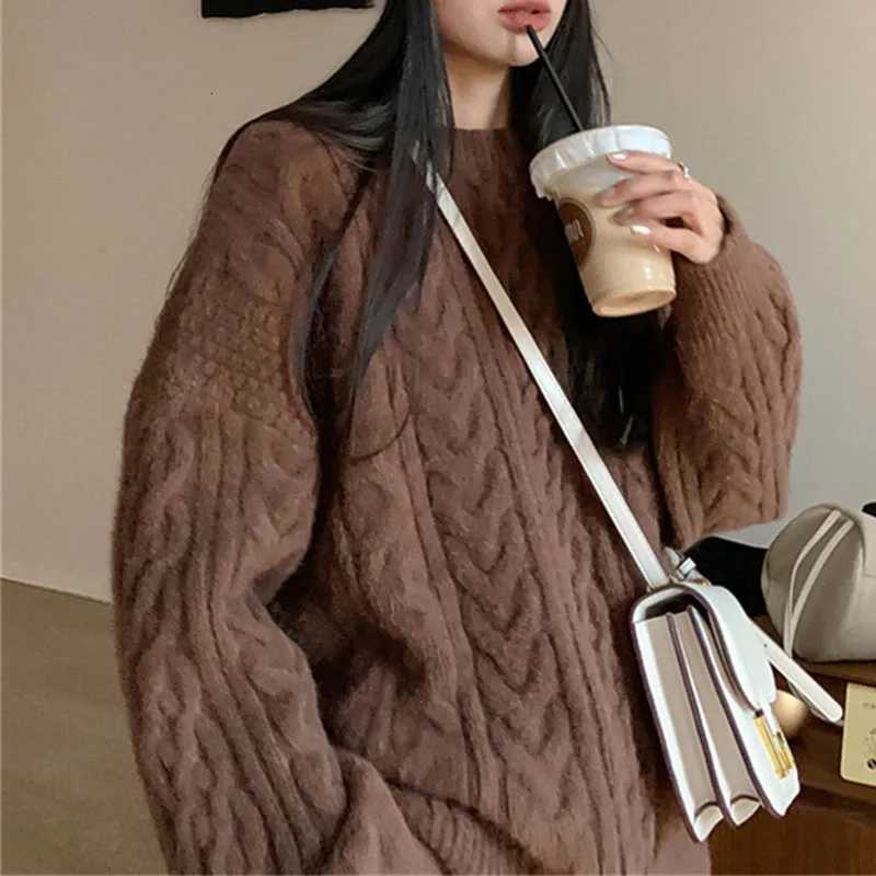 Autumn Winter Thicken Warm Pullover Sweater Women Vintage Loose Twist Knitted Jumper Woman AllMatch ONeck Long Sleeve PulloverT251027