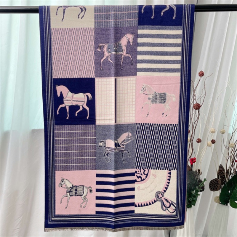 Autumn And Winter Fashion Shawl Scarf Multi Colored Fast Horse Pattern Design Scarf Suitable For Holiday Gifts Daily Travel Wear Scarf
