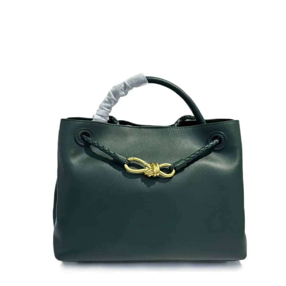 Women's High-Temperature Treated Genuine Leather Flat Top Shoulder Bag Featuring a Durable Metal Closure - Latest Seasonal Release 2024