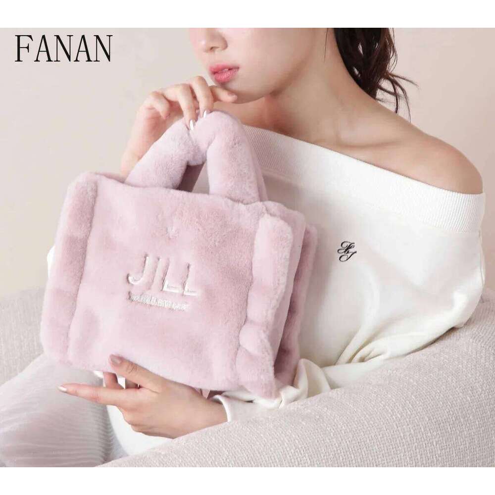 Designer Luxury Autumn Winter Women S Handbags New Sweet Plush Handbag Fashion Messenger Bags Versatile Shoulder Casual Tote Top Handle Bag