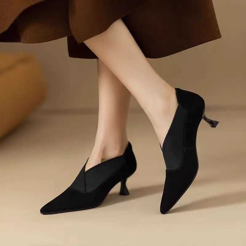 Vintage Pointytoed Stiletto Boots Paired with Midheeled Boots and Strehy Deep Heels Are Perfect for WomenXJ251027