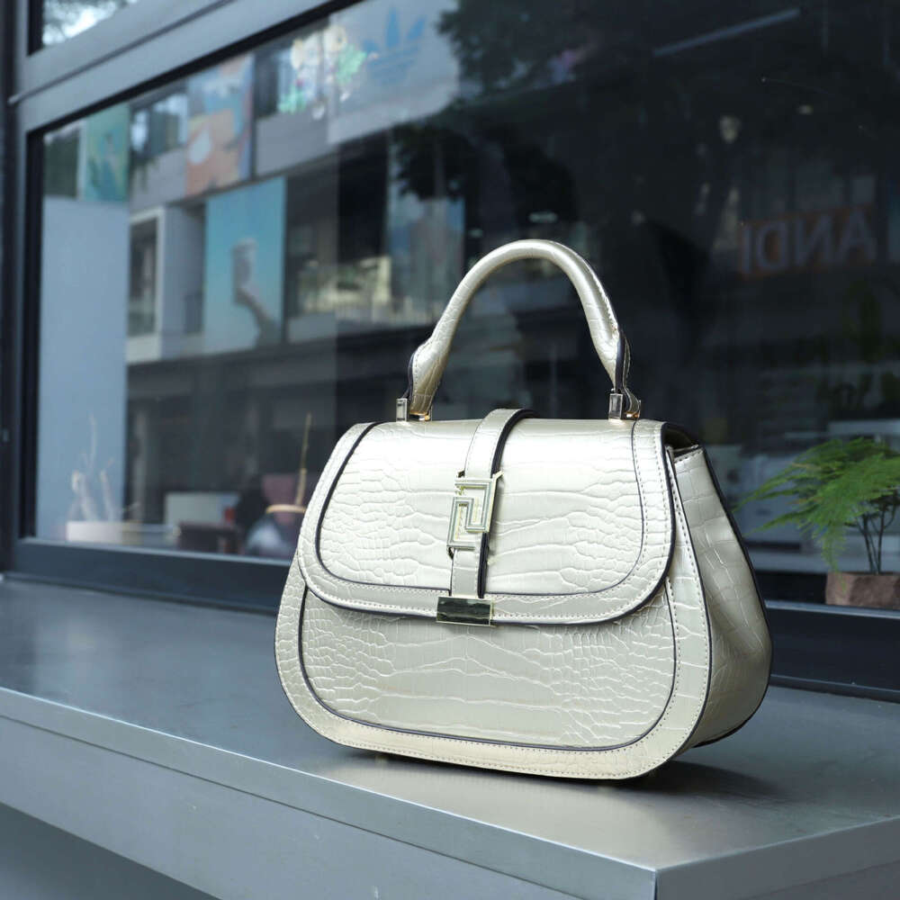 Newest Fashion Designer Shoulder Bag for Women - 2025 Crocodile Pattern Handbag with Premium Texture & Modern Appeal