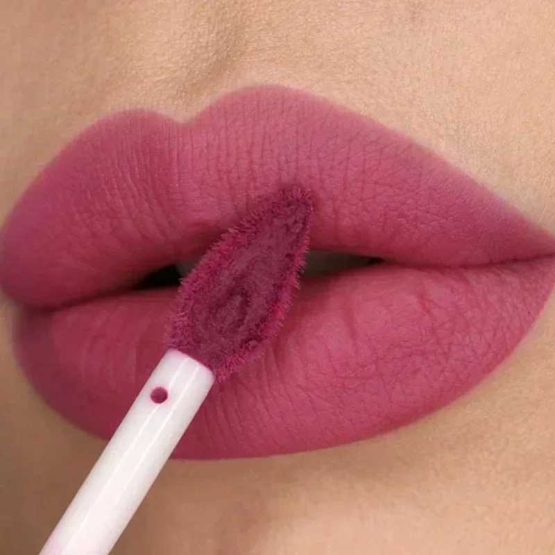 Velvet Matte Lip Gloss 8 Colors Lasting Waterproof Nude Liquid Lipstick Moisturizing Nonstick Cup Lip Glaze Makeup Cosmetics W251027