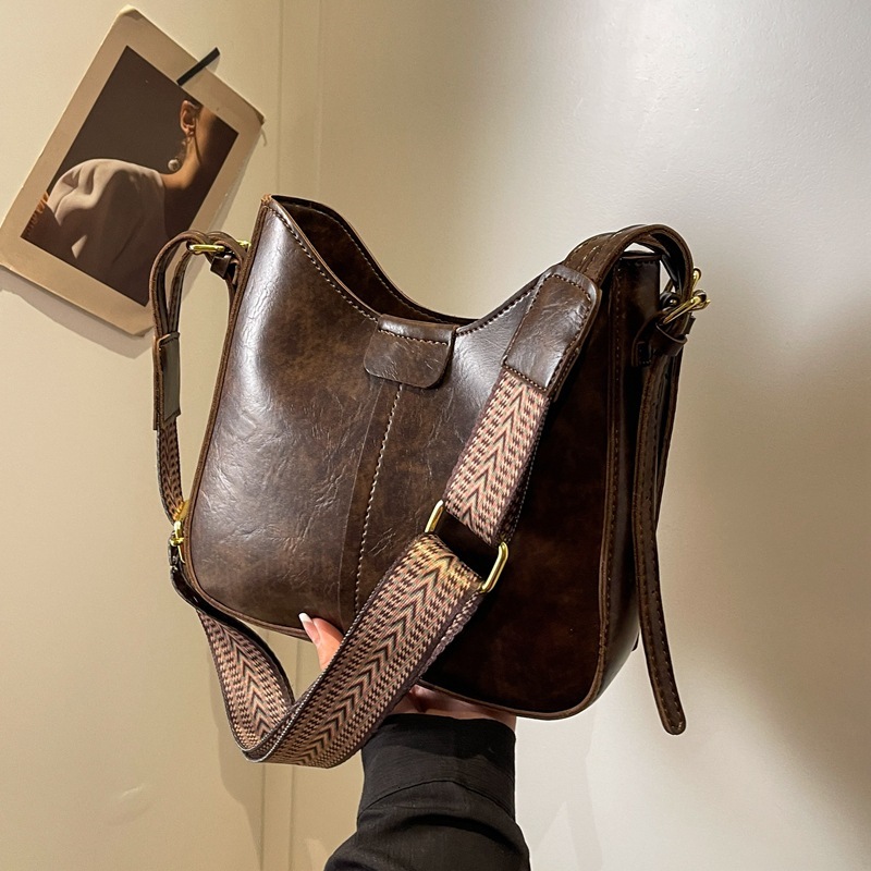 Free shipping designer bag High-end Trendy Bag for Women New Autumn Winter Fashion Texture Wide Strap Single Shoulder Crossbody Bag