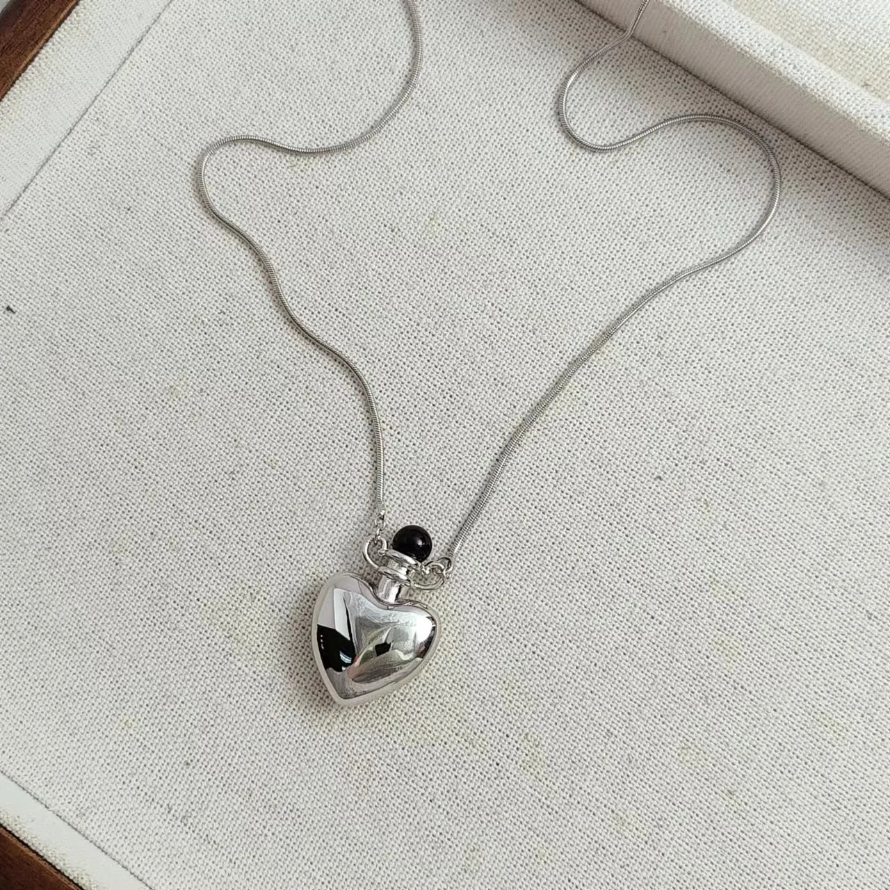 Brass Natural Jade Bottble Pendant Necklace Women Jewelry Punk Runway Rare Gown Boho Japan Korean 251023