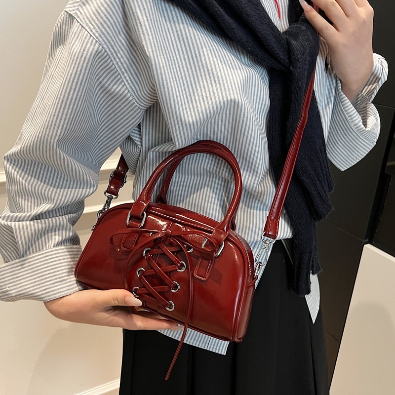 Free shipping designer bag High-end Sweet Spicy Girl Underarm Bag for Women New Trendy Ballet Style Handbag Niche Single Shoulder Crossbody Bag