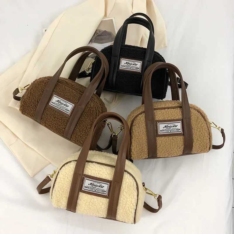 Fashion Green Lamb Wool Handbag Womens Bag 2024 New Small Plush Crossbody Bag Female Winter Clutches Designer Lady Hand Bags Y251027