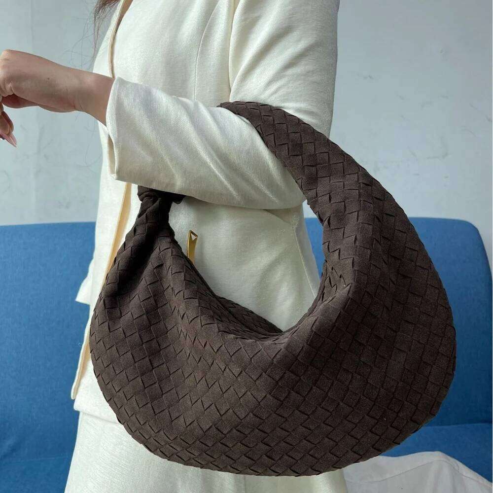 Woven Fashion New Versatile Women's Handbag Single Shoulder Armpit Knot Unique Niche Design Retro