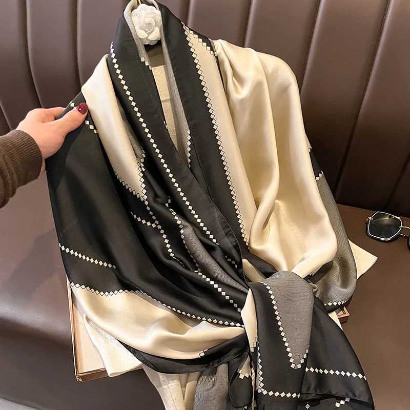 Fashion Printed Stripe Shawl Imitation Silk Satin Scarf Wen Lightweight Scarves Outdoor Sunscreen Muffr Hijab 18085cmW251027