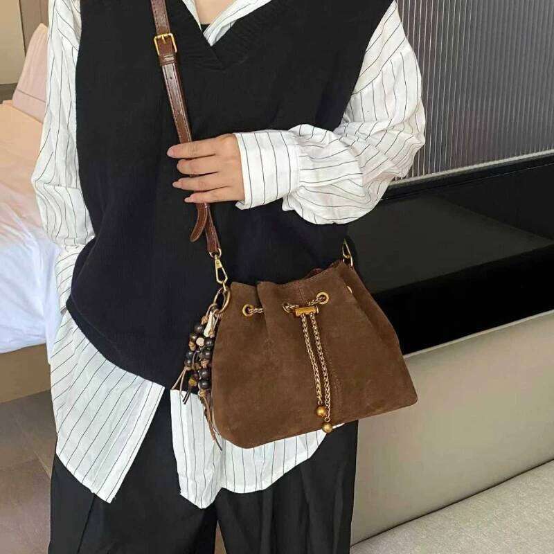 Soft Solid Faux Suede Simple Commuting Crossbody Hot Sale Sweet Girls Bucket Shoulder Bags For Women Thread String Handbags Suotong1027