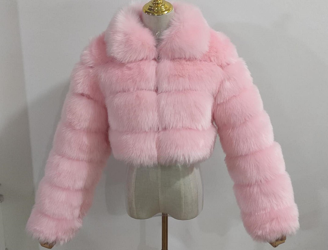 Elegant Ladies' Short-Collar Jacket Featuring Plush Fake Fox Tail Sleeves & Stylish Fur-Like Finish