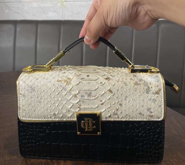 Designer Bag Tote Shoulder Bag New Fashion Genuine Leather Snake Pattern Handbag High End Versatile Single Crossbody Small Square B