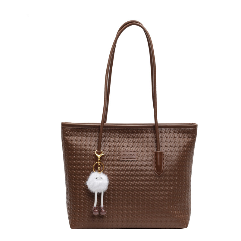 Free shipping designer bag Casual Commuting Bag for Women Large Capacity New Spring Summer Versatile Shoulder Bag Fashionable Tote Bag