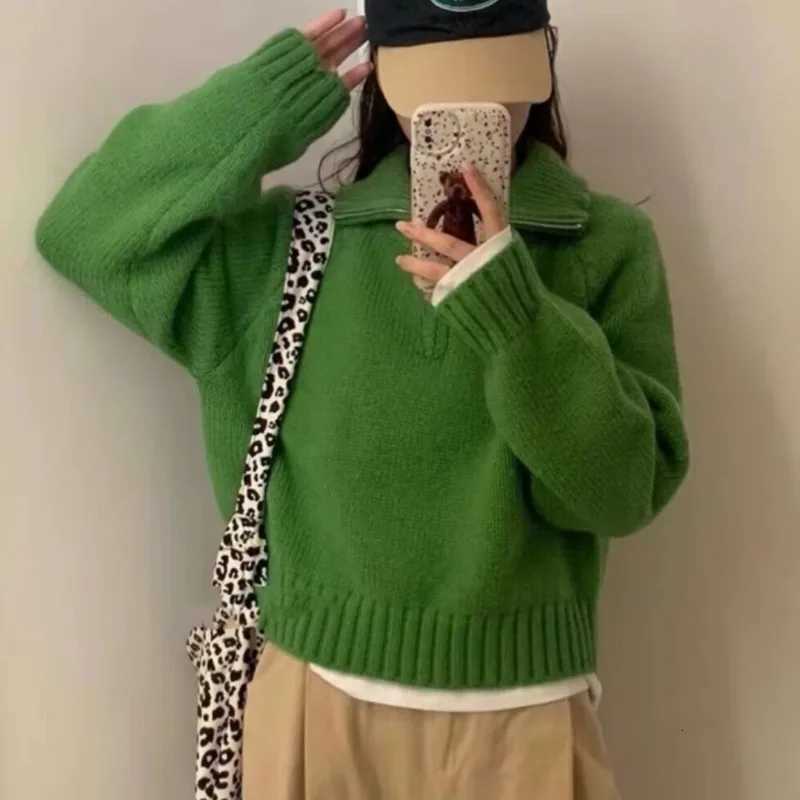 New Autumn and Winter Womens Clothing Longsleeved Semiturtleneck Zipper Sweater Solid Color Casual Womens Pullover ShirtT251027