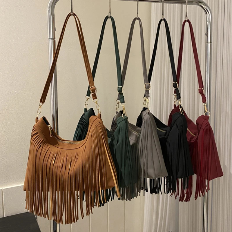 Vintage Tassels Crossbody Bags For Women Large Capacity Casual Fringes Shoulder Bag For Outdoor Travel Ladies Handbags Purses 251027