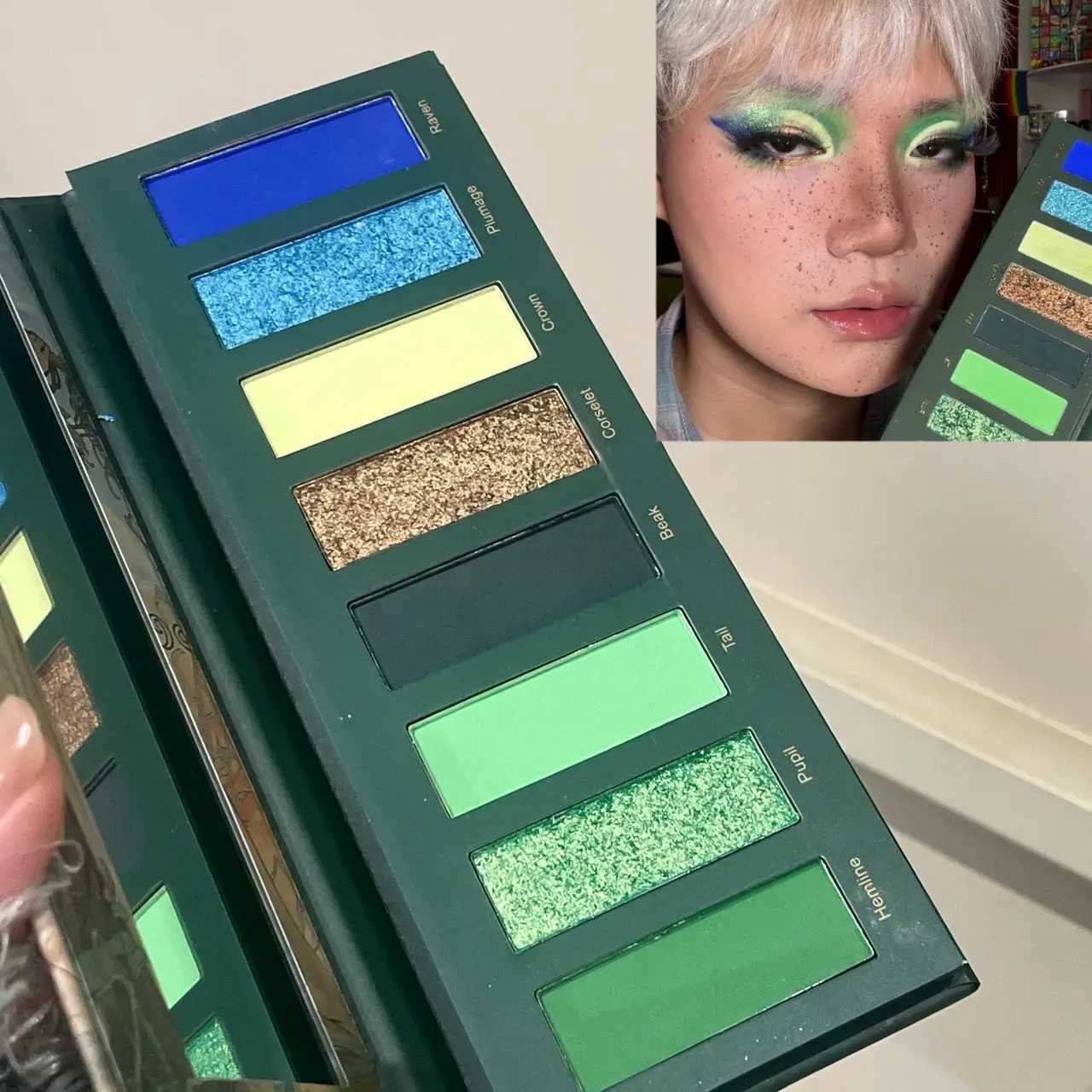 8 Color Punk Eye Shadow Palette Matte Pearlescent Smoke Polarized Purple Eyeshadow Blue Green Glitter Eye Halloween Makeup PaletXJ251027