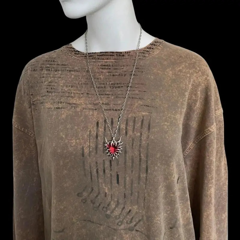 1PC Vintage Thorn Heart Gothic Red Necklace Womens Personalized Trend Pendant Decoration Party Holiday Gift 251020