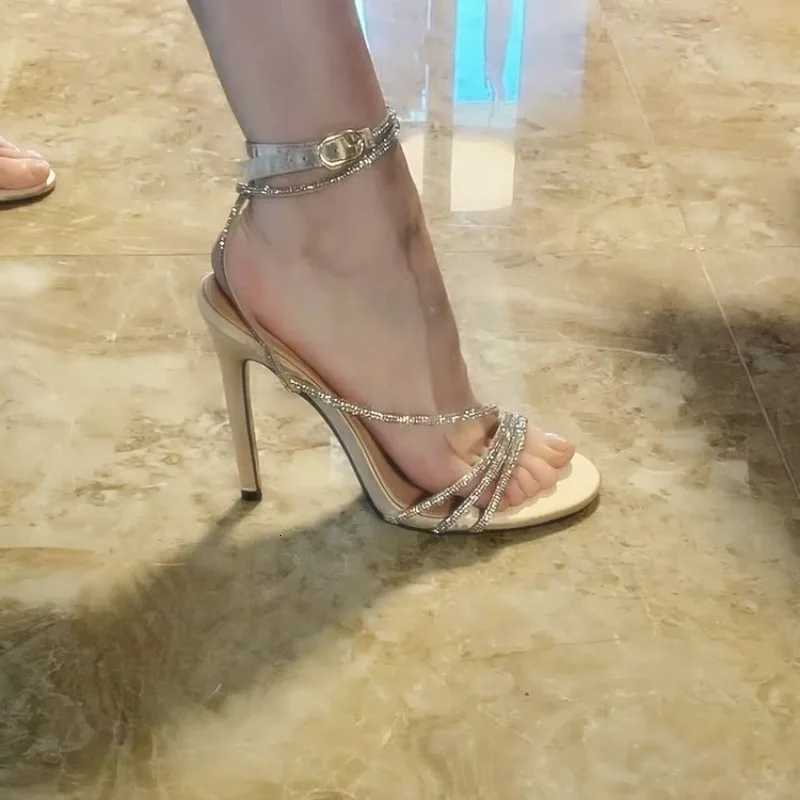 Summer New Sandals Sequins Rhine Full Diamd Fi Banquet Travel Outdoor High Heels Wrap Belt Luxury SandalsXJ251027