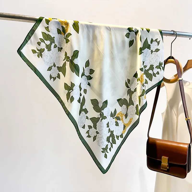 Flower Silk Square Scarf Wen Satin Shawl Wrap Hijab Fa Hair Band Wrist Luxury kerchi 7070cm Echarpe 2024 BandanaW251027