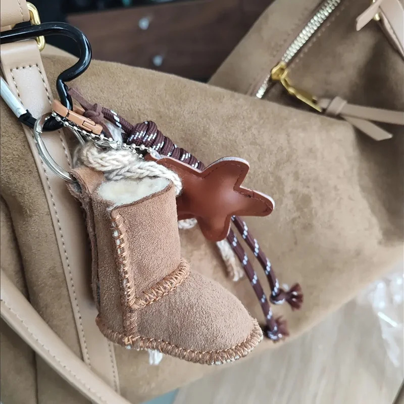 Y2k Vintage Brown Leather Star Heart Pendant Fashion Keychain Braided For Women Bag Pendant Charms 251023