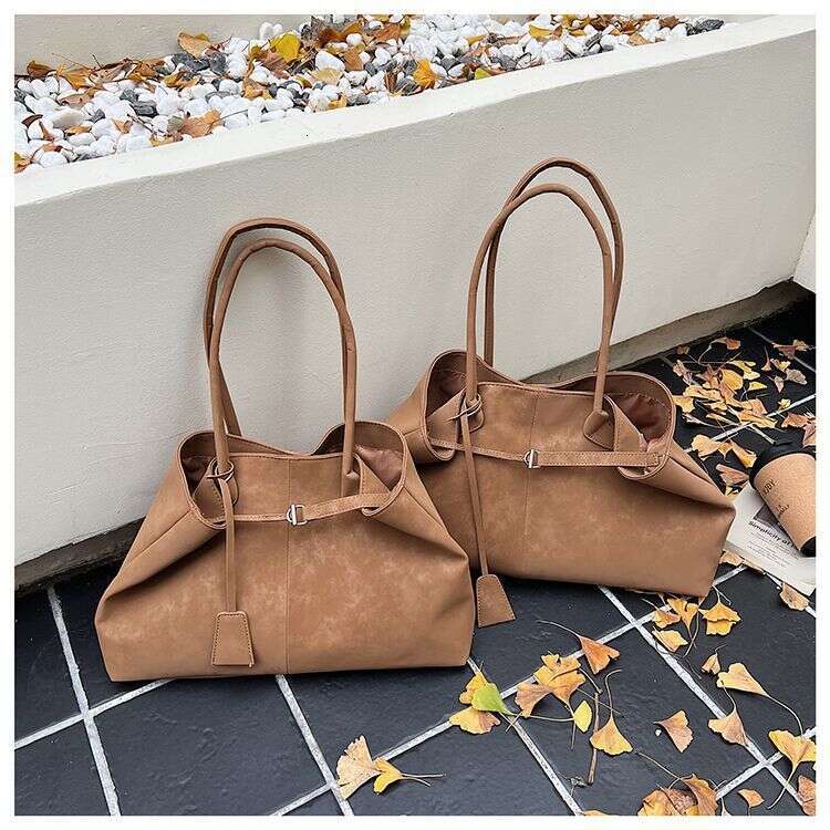 designer bag tote bag High-end Commuting for Women New Autumn Winter Fashionable Single Shoulder Large Capacity Tote Bag