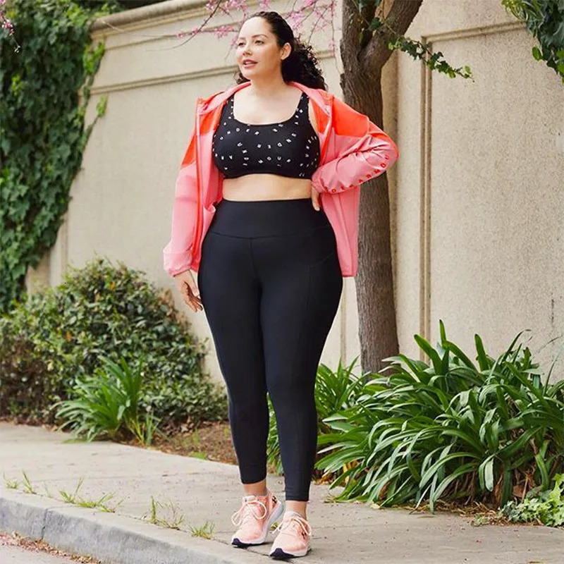 Womens Plus Size HighWaisted Yoga Leggings with Pockets Tummy Control HipHugging Workout Solid Colors Tights for Gym 251027