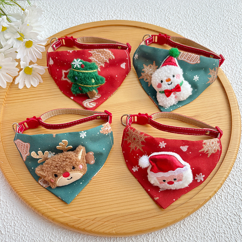 Christmas Pet Costume Triangle Bandanas Cat & Dog Collars Red-Green Color Matching Adjustable Length For Small Dogs And Cats As Christmas Accessories