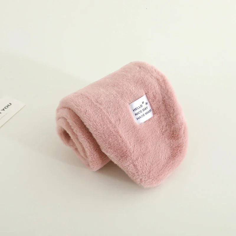 Warm Baby Plush Scarf Winter Fluffy Fur Warm Neckerchief for Kids Boy Girl Solid Color Collar Short Scarves 251027