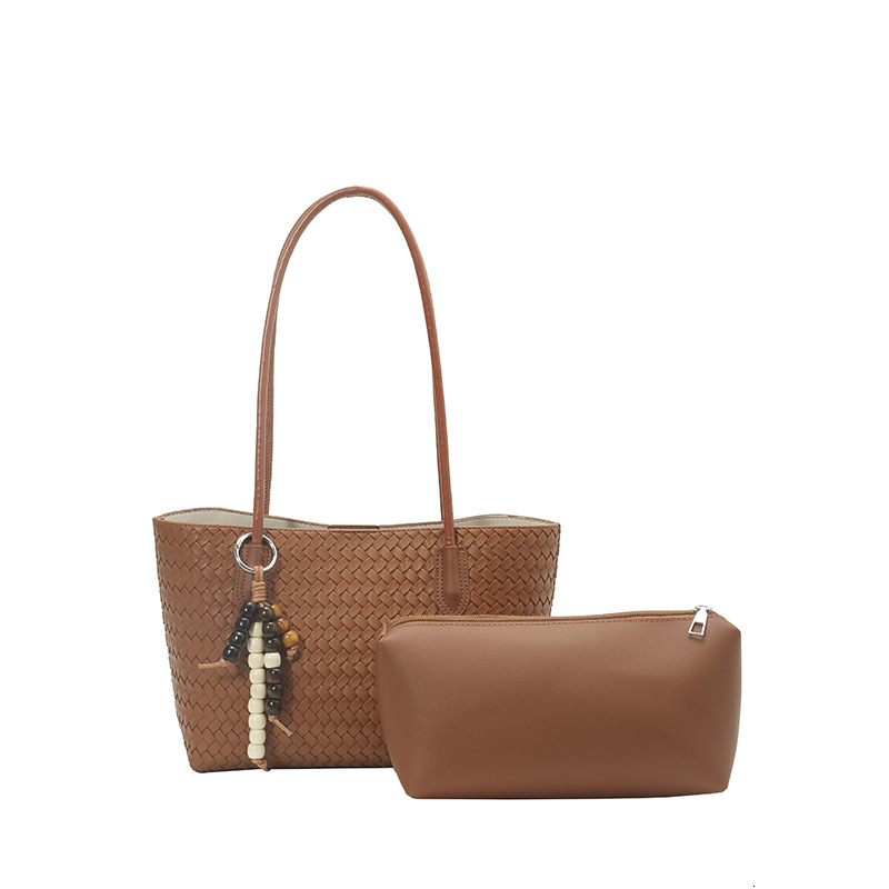 French niche design mother and daughter handbag winter new item retro woven texture design trendy women's shoulder bag luxury designer bag