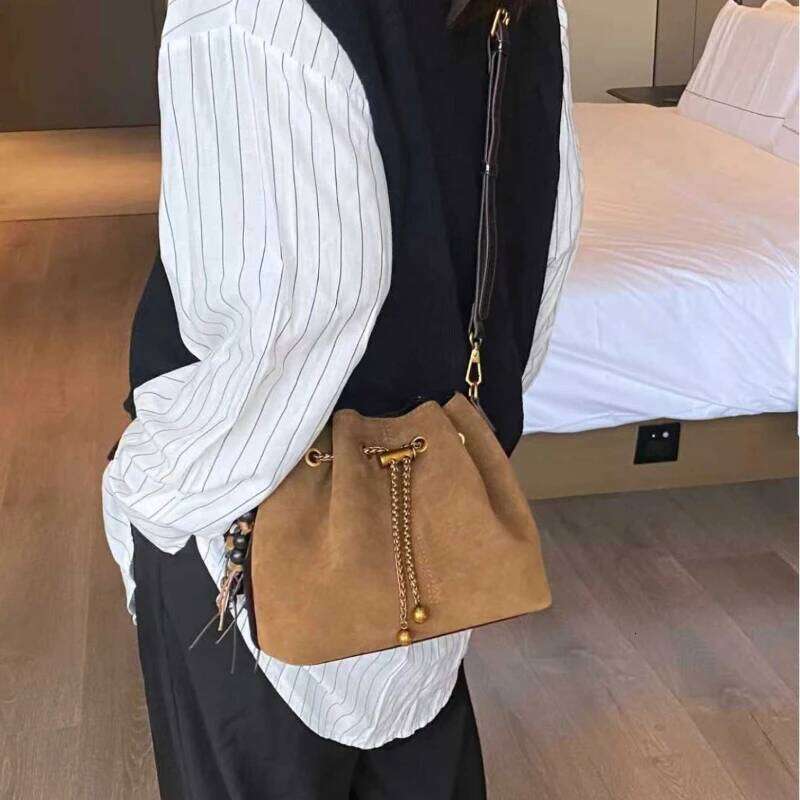 Soft Solid Faux Suede Simple Commuting Crossbody Hot Sale Sweet Girls Bucket Shoulder Bags For Women Thread String Handbags Suotong1027