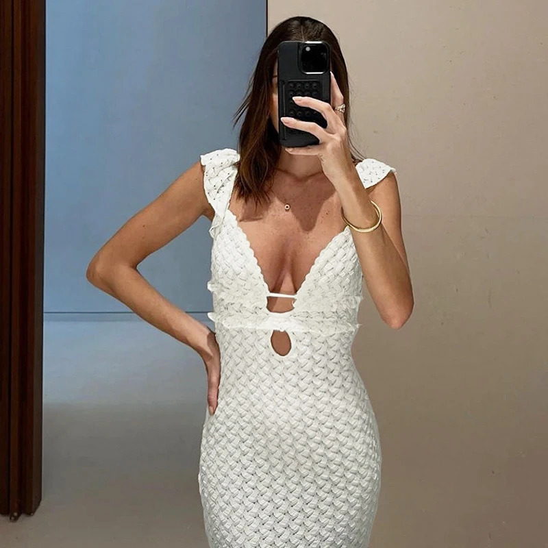 Sexy VNeck Backless LaceUp Hollow out Slim Fit Waist Cinching Dress for Spring 2025 Style 251027