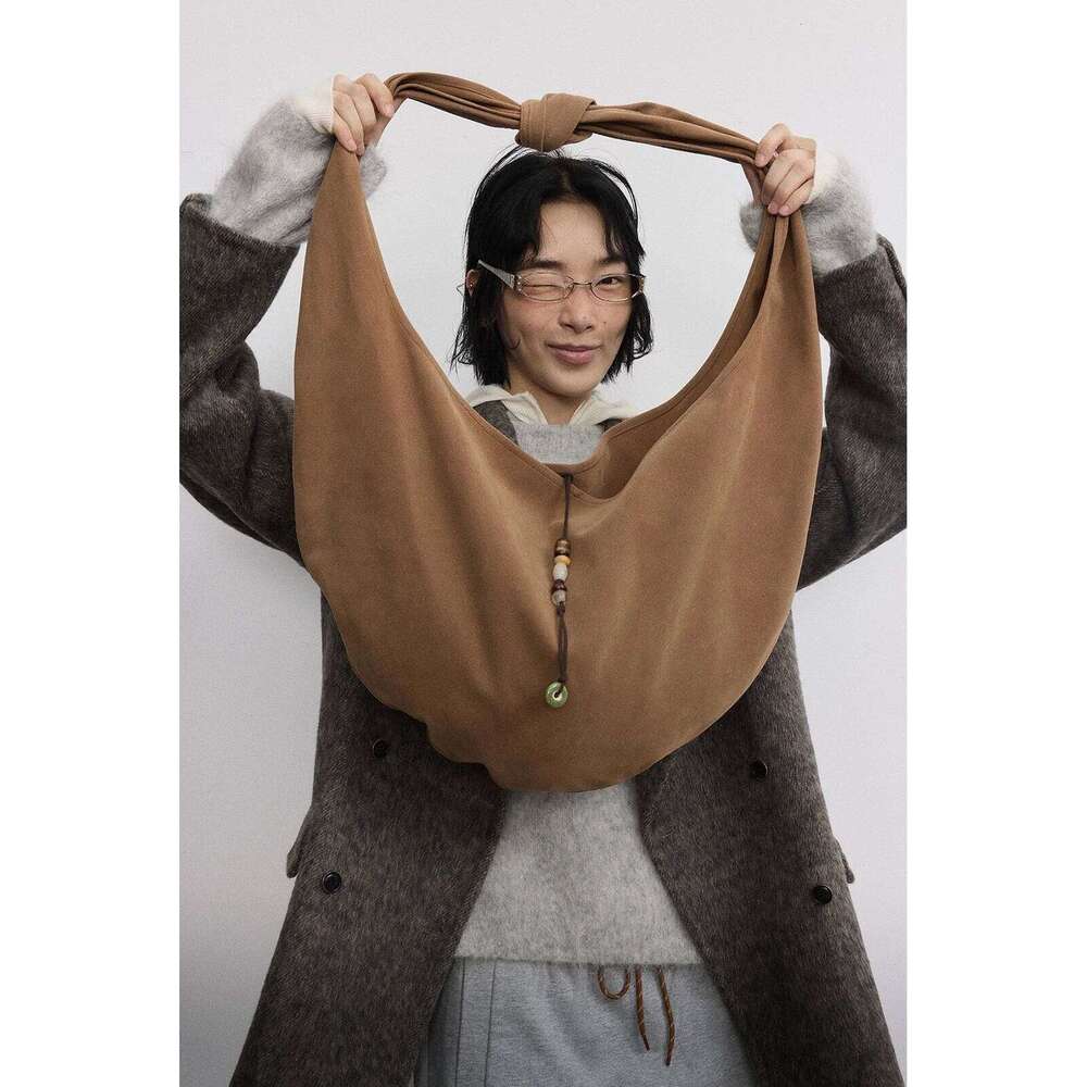 European American Retro Frosted Suede Leather Women's Autumn And Winter New Large Capacity Oval Shoulder Bag Trendy